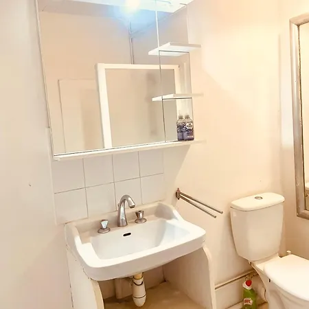 La Maisonnette Du Parc - Piscine - Tennis Appartement Nîmes