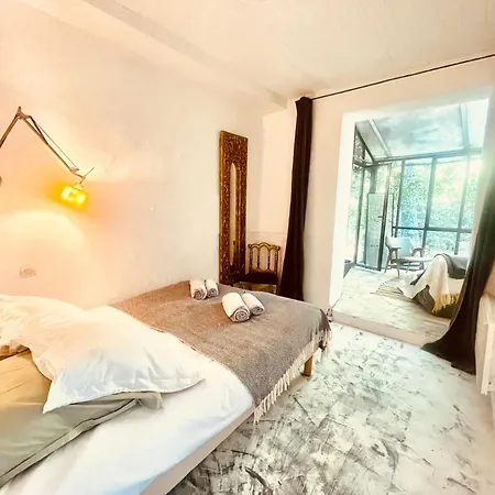 La Maisonnette Du Parc - Piscine - Tennis Apartment *
